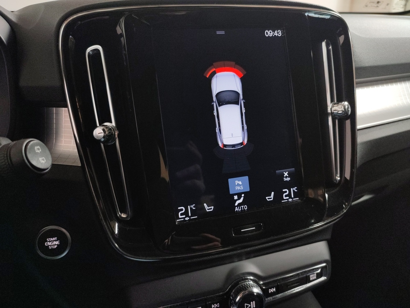 VOLVO XC40 2019