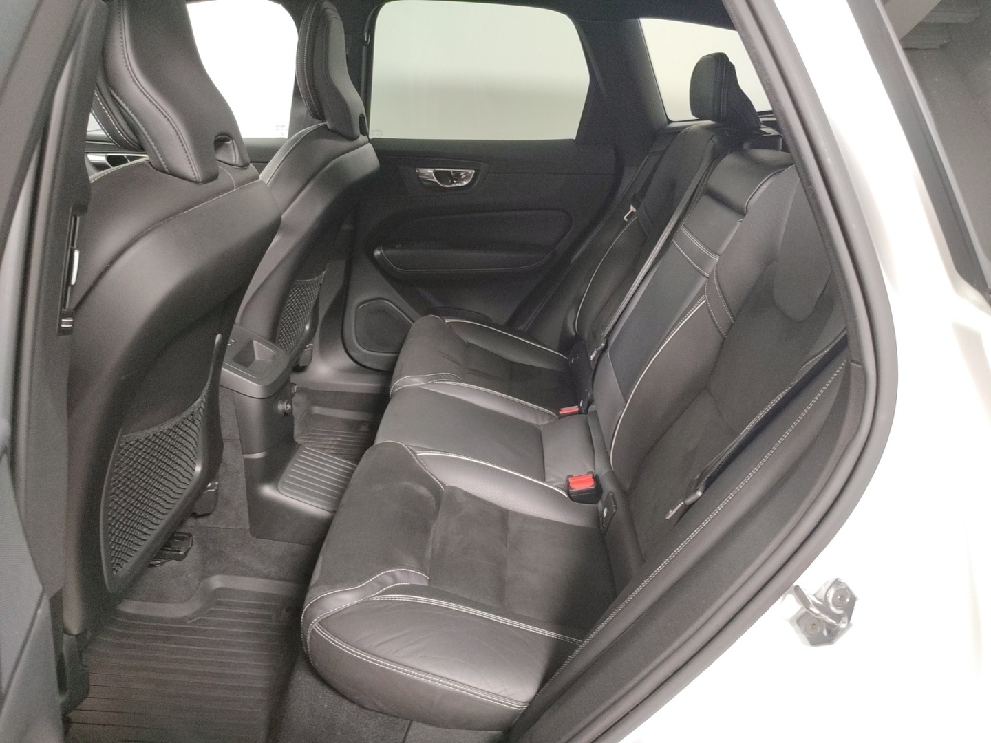 VOLVO XC60 2019