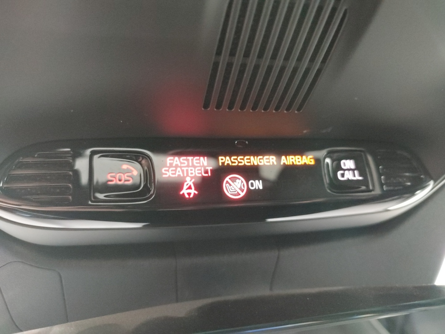 VOLVO XC60 2019