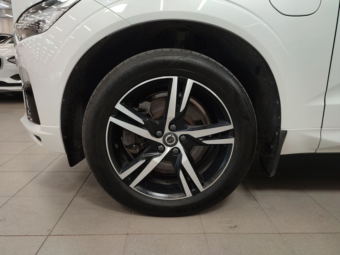 VOLVO XC60 2019
