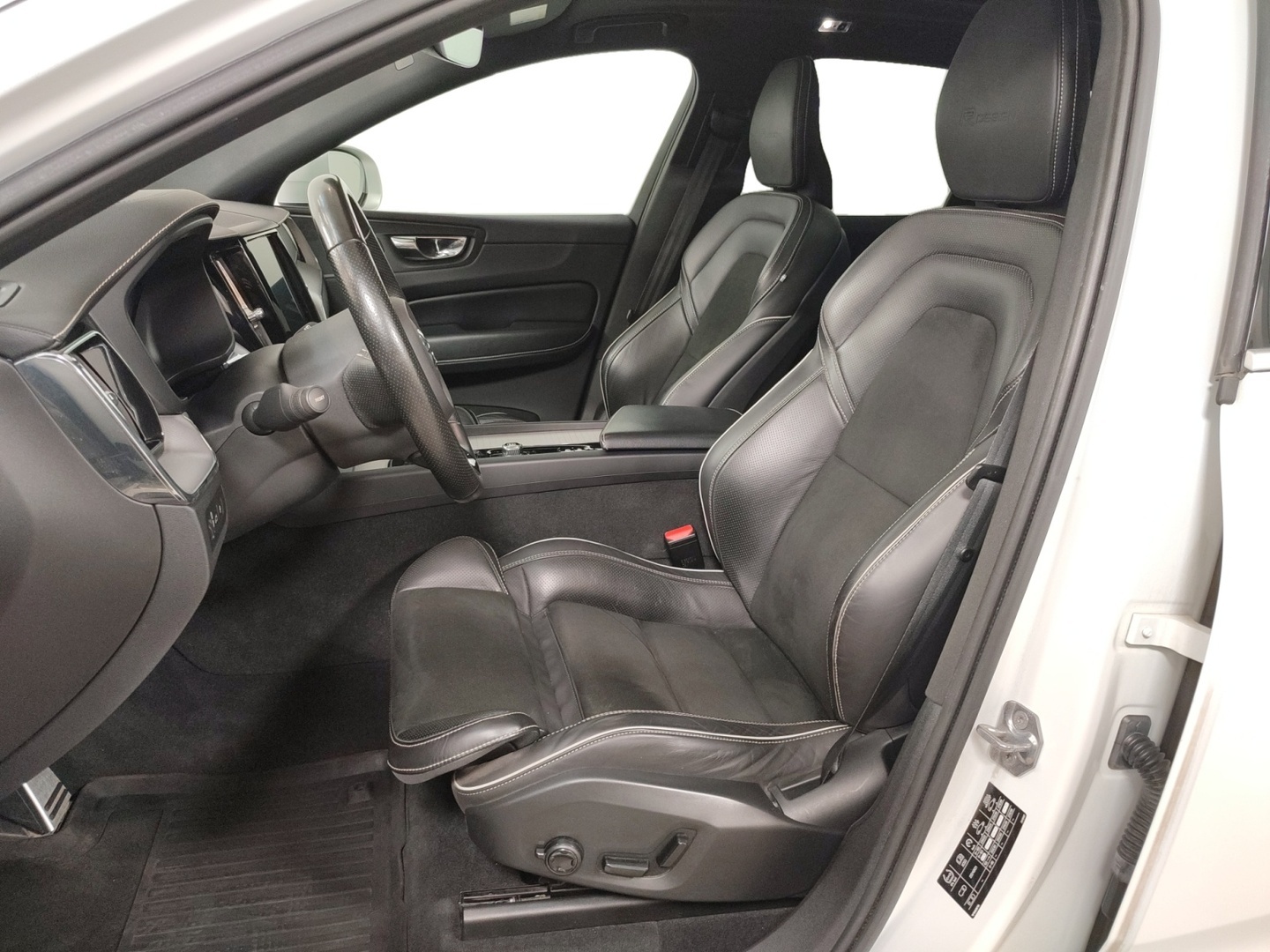 VOLVO XC60 2019
