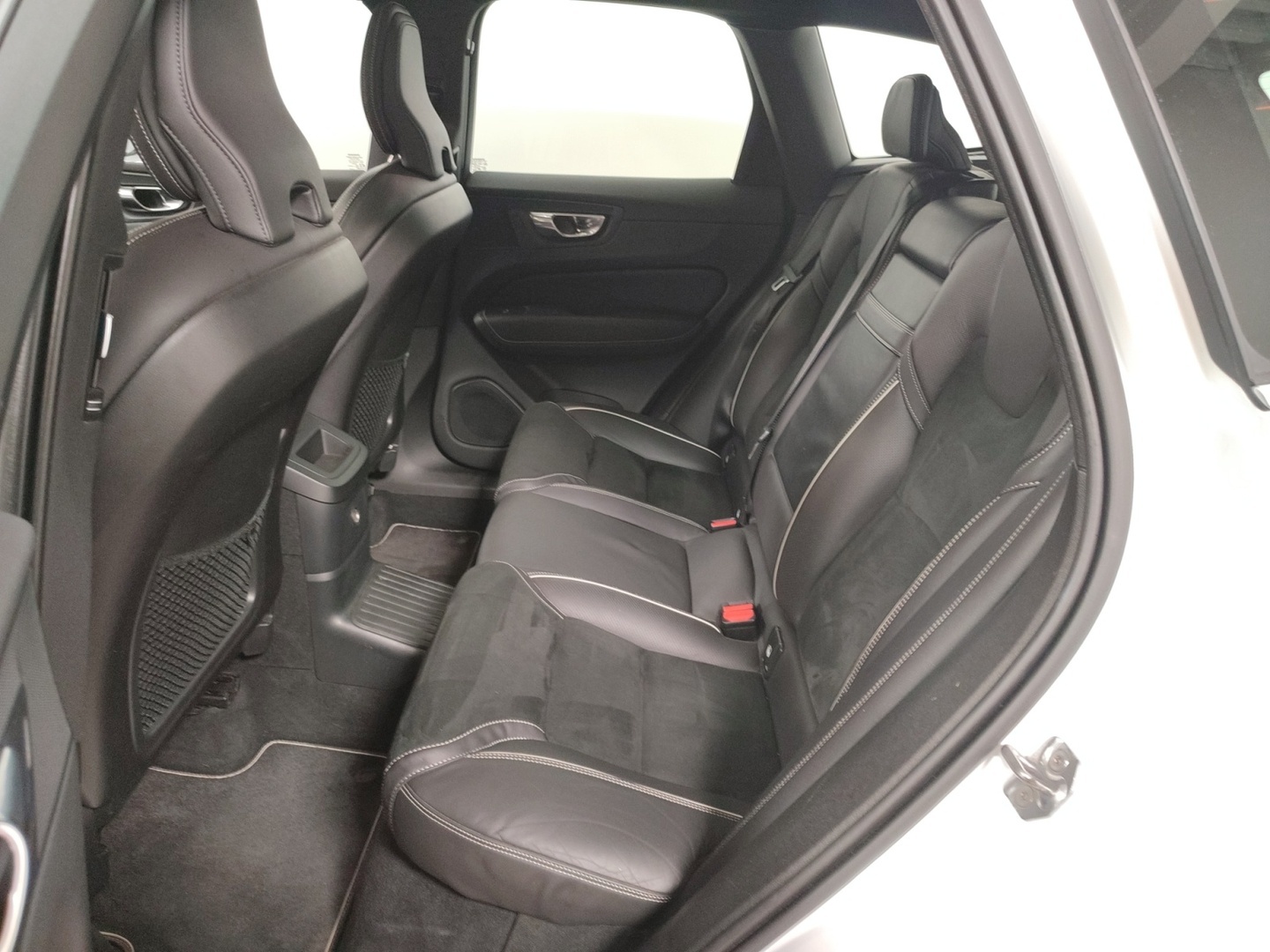 VOLVO XC60 2019