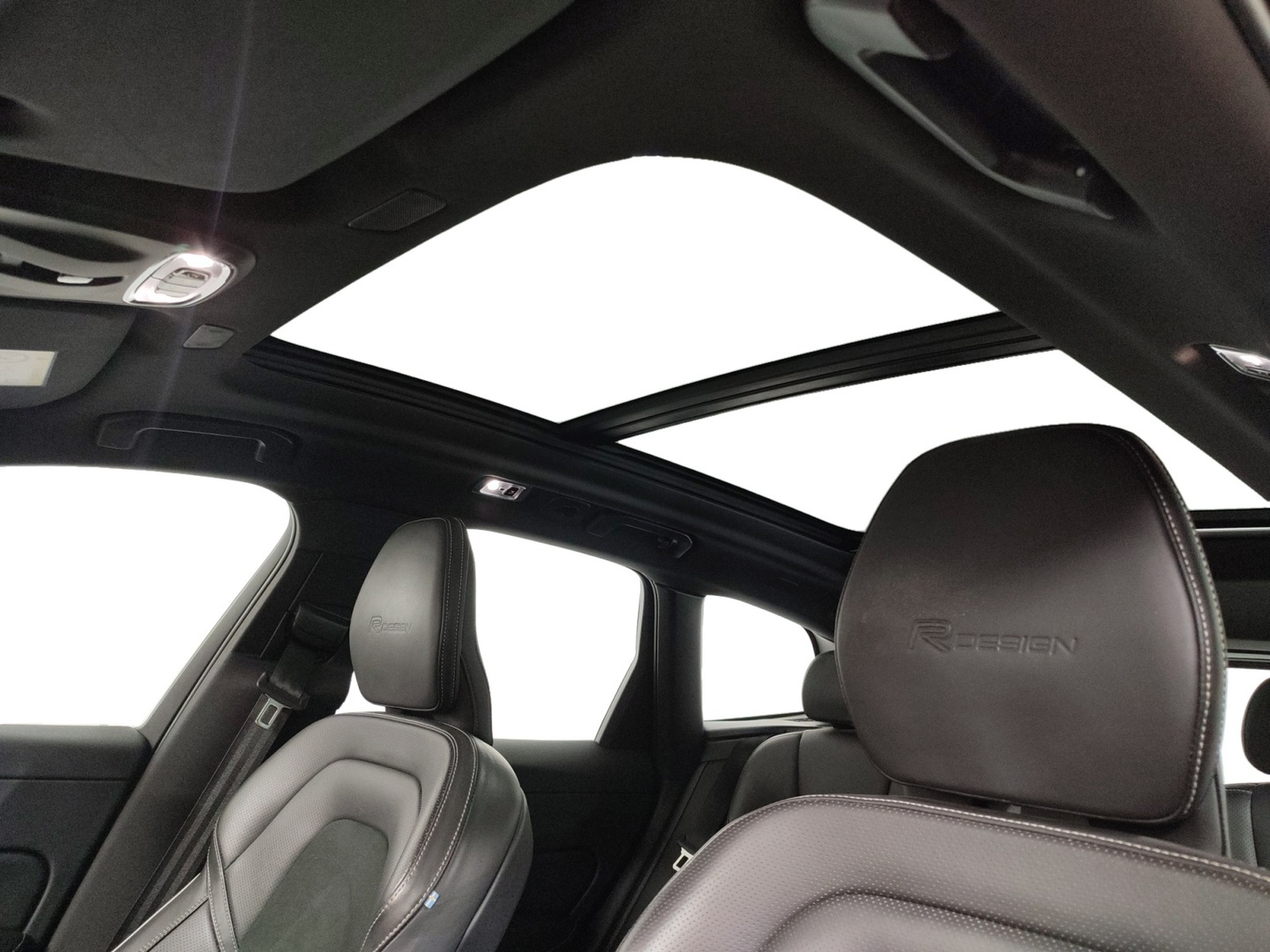 VOLVO XC60 2019