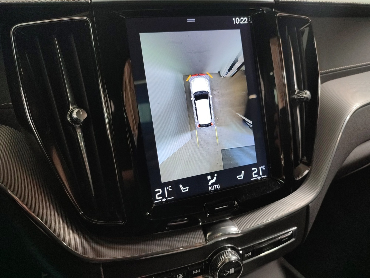 VOLVO XC60 2019