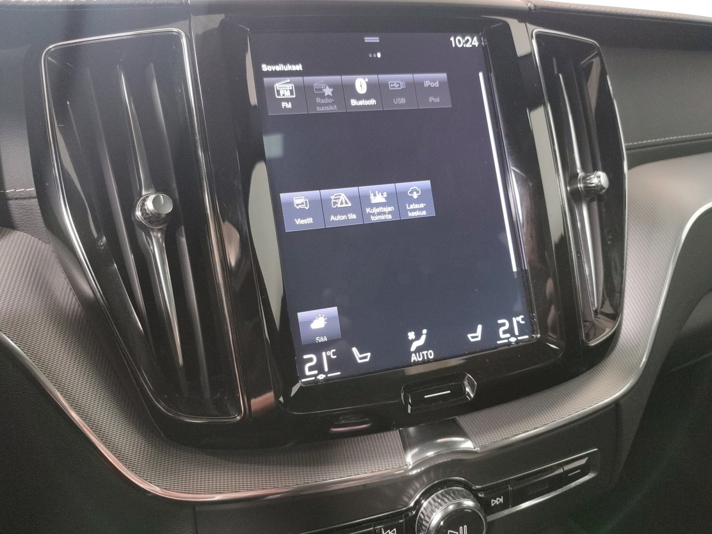 VOLVO XC60 2019