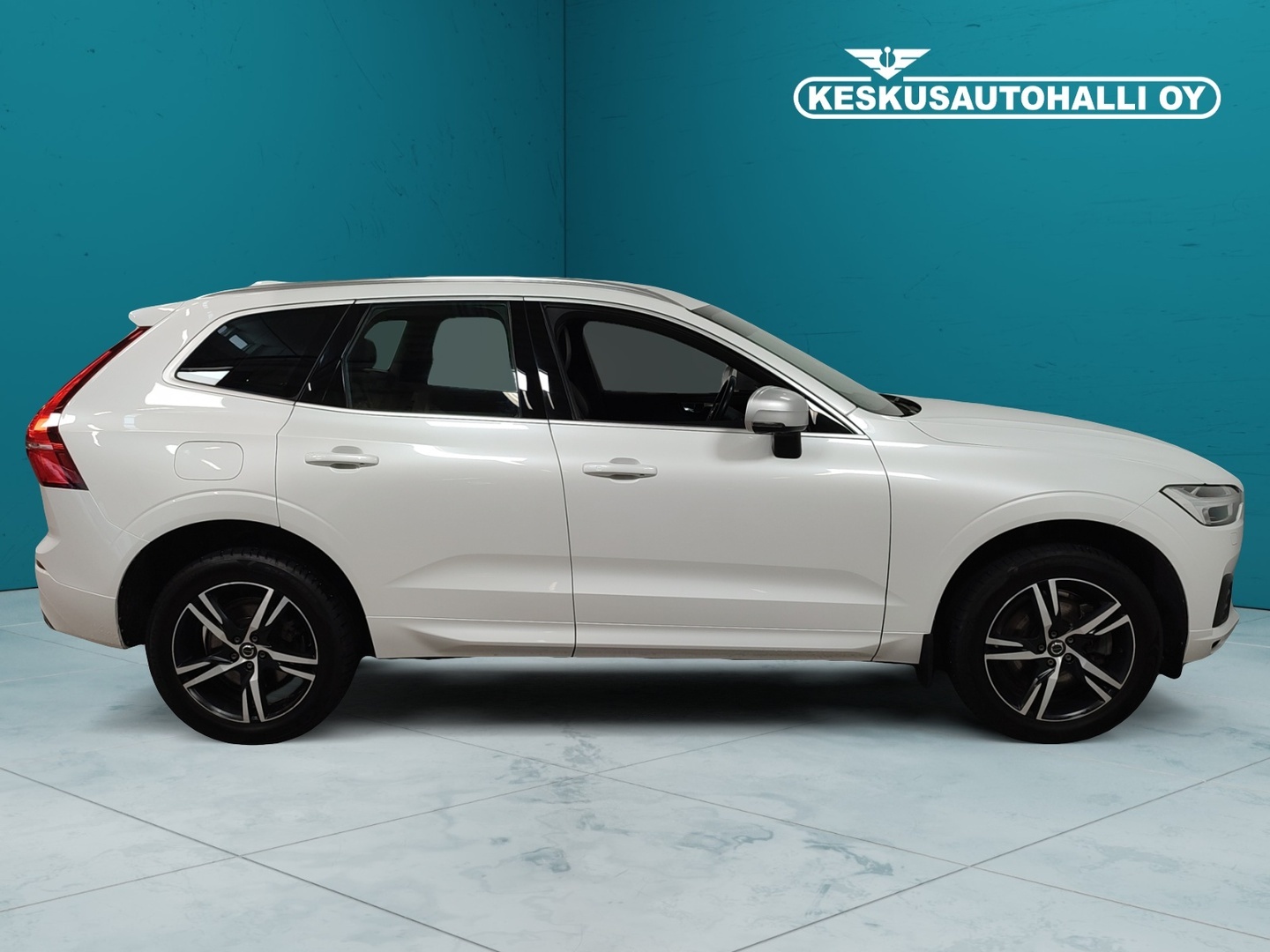 VOLVO XC60 2019