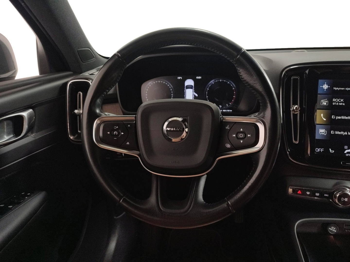 VOLVO XC40 2020