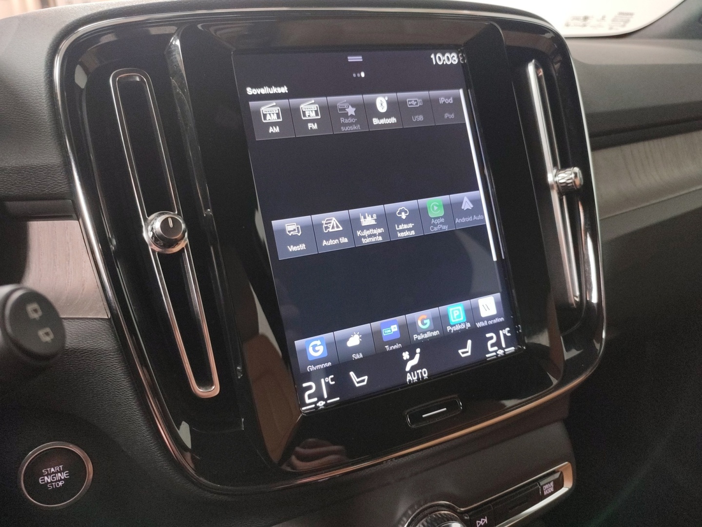 VOLVO XC40 2020