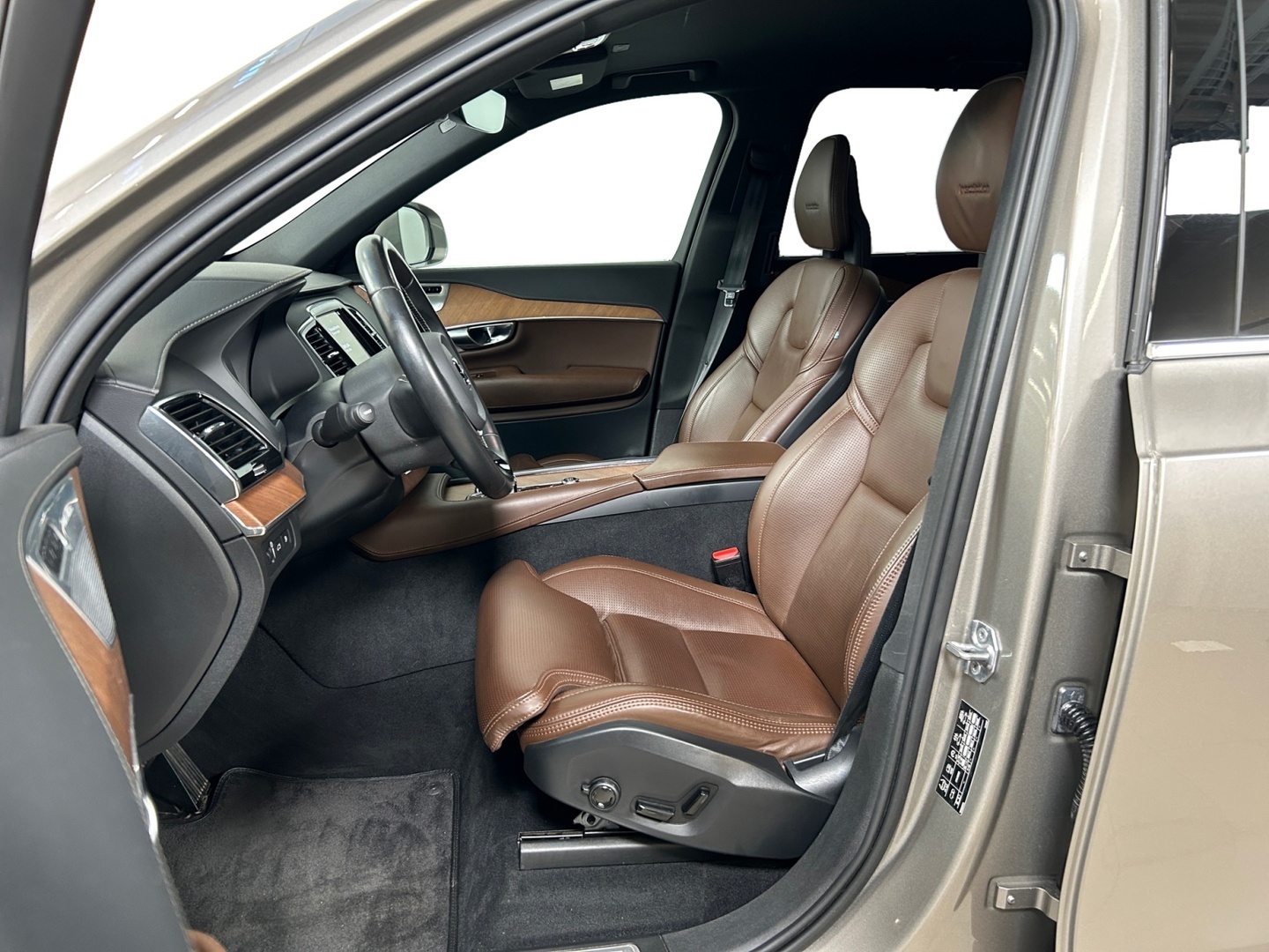 VOLVO XC90 2020