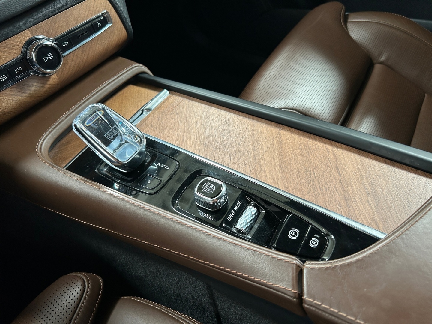 VOLVO XC90 2020