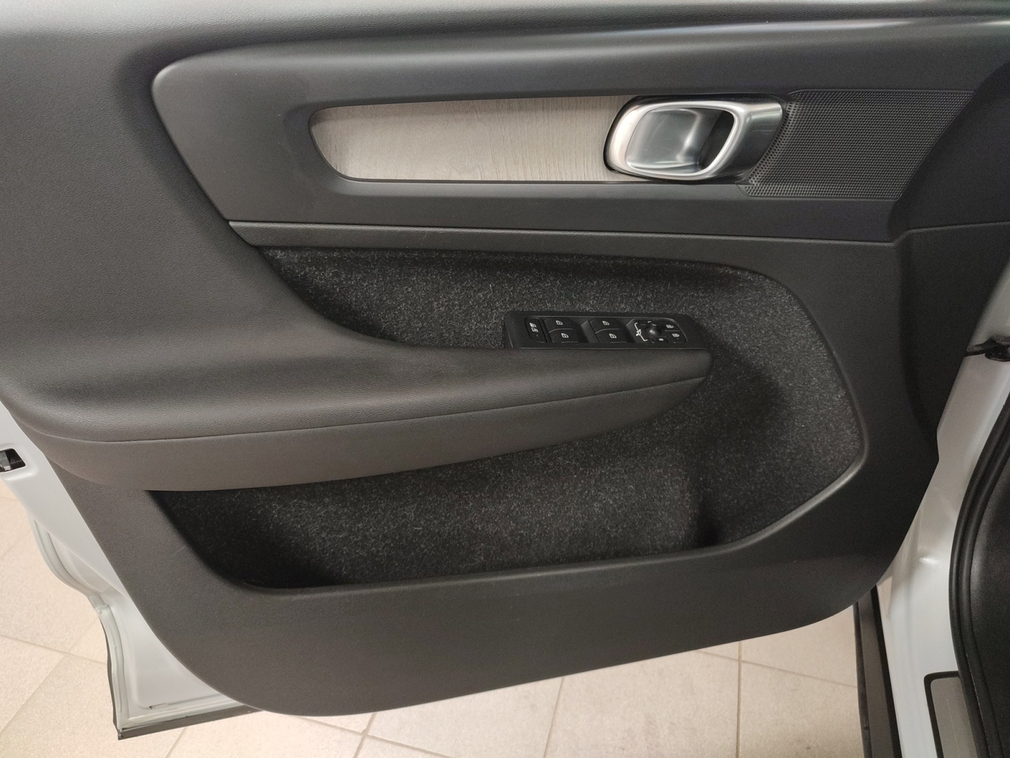 VOLVO XC40 2020