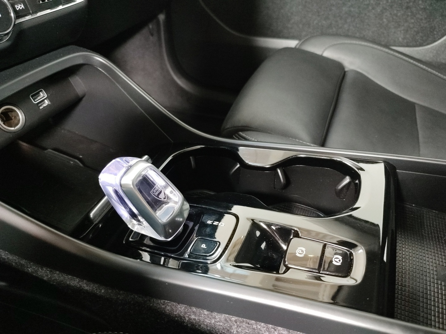 VOLVO XC40 2020