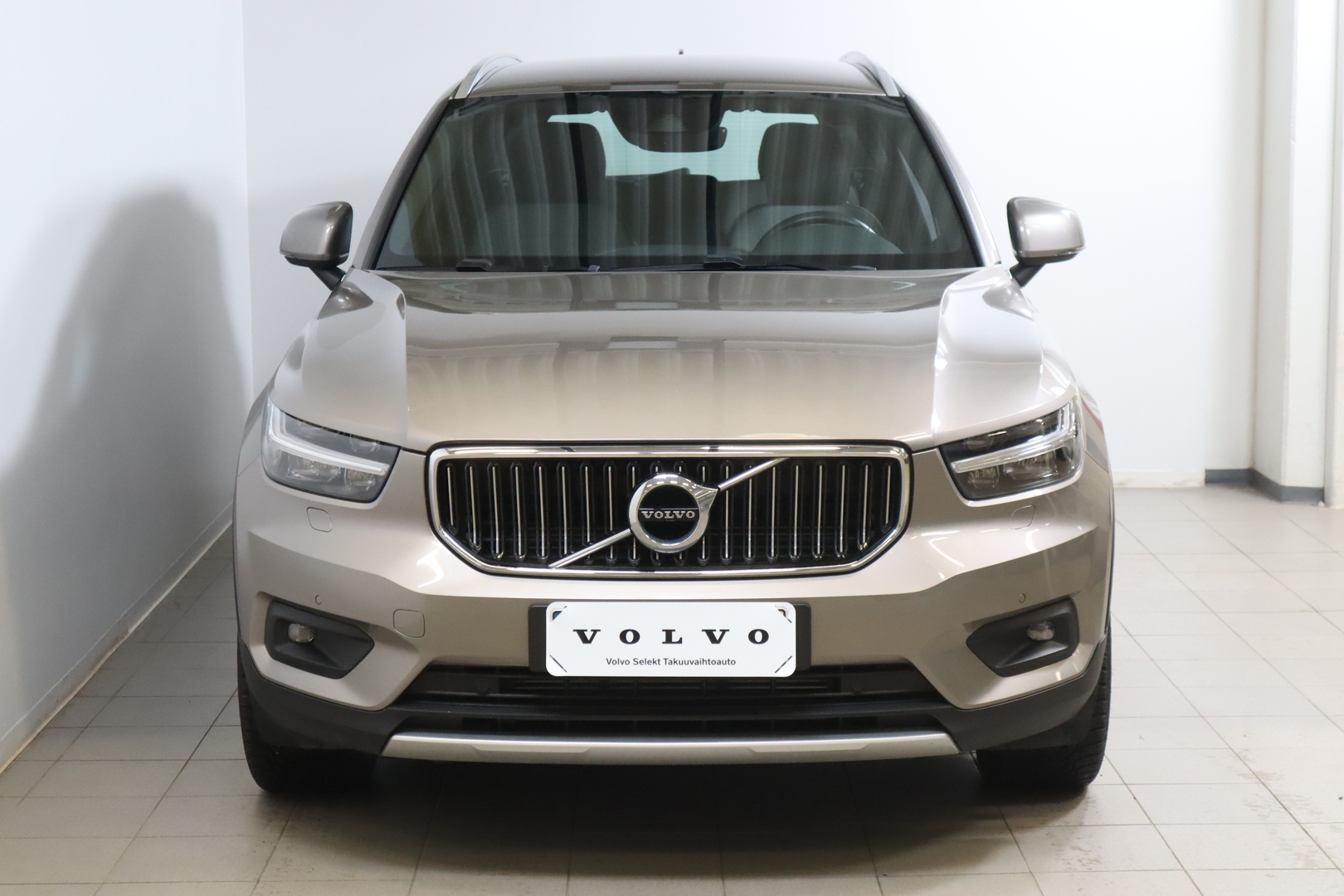 VOLVO XC40 2021