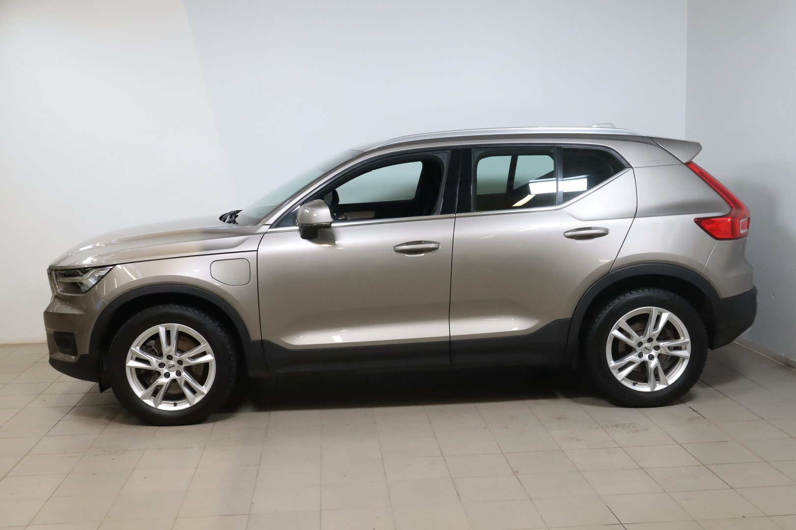 VOLVO XC40 2021