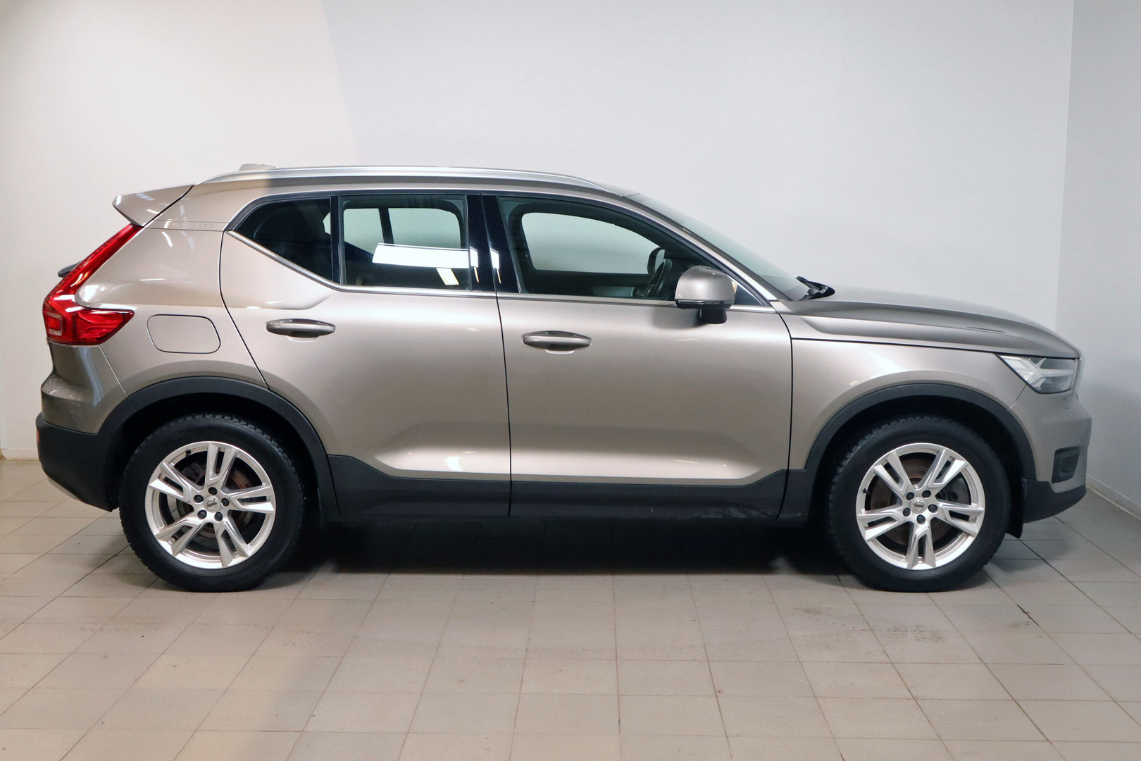 VOLVO XC40 2021