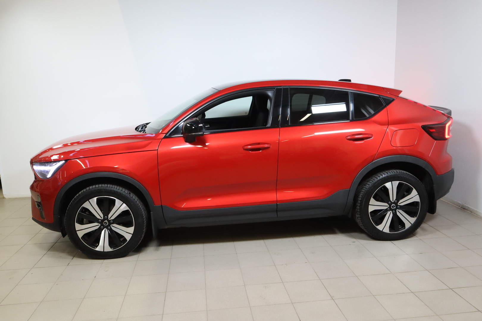 VOLVO C40 2023