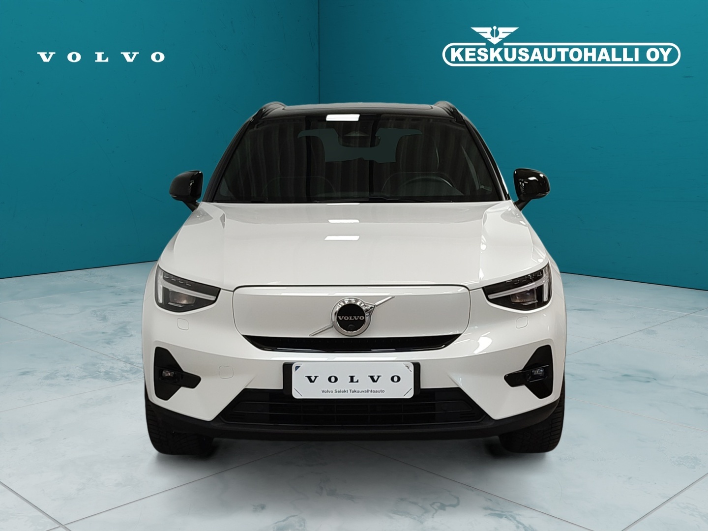 VOLVO XC40 2023