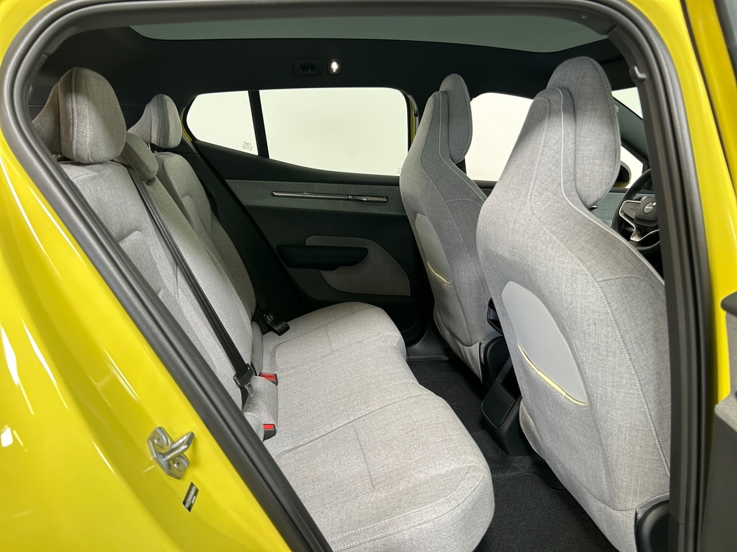 VOLVO EX30 2024