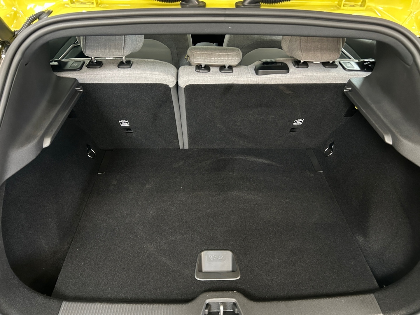 VOLVO EX30 2024