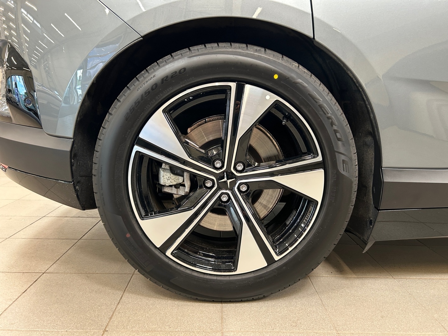 POLESTAR 4 2026
