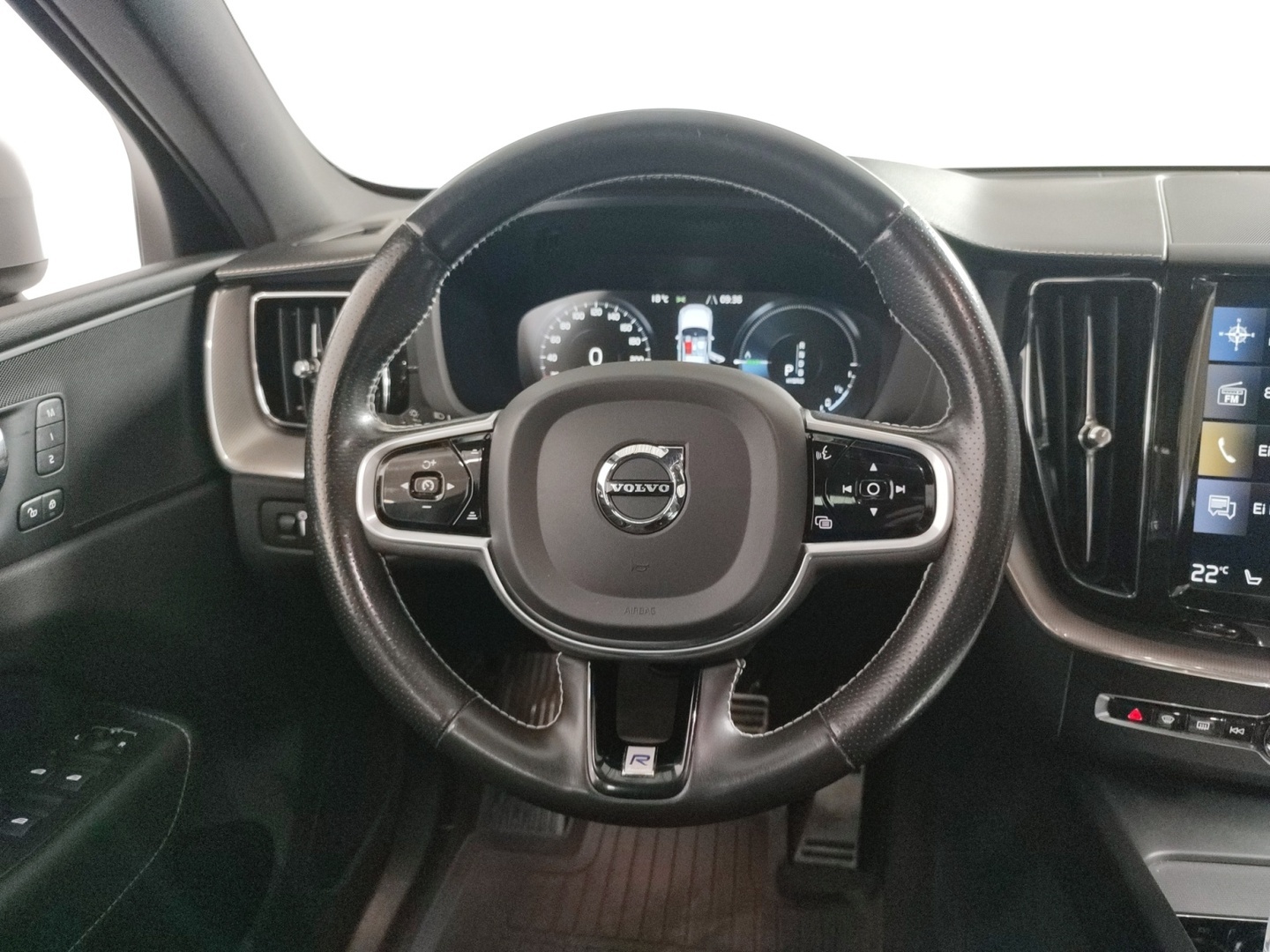 VOLVO XC60 2019