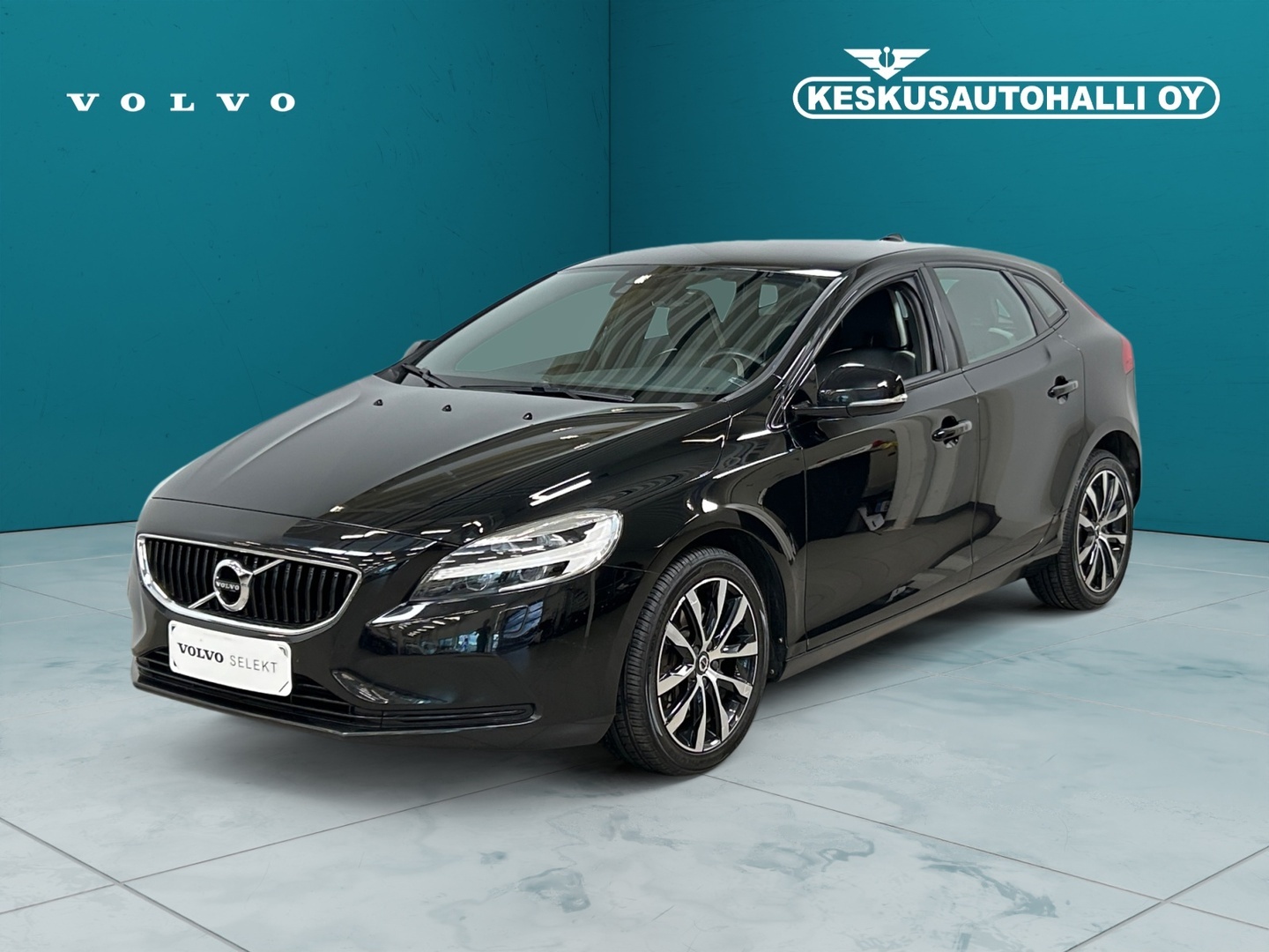 VOLVO V40 2019