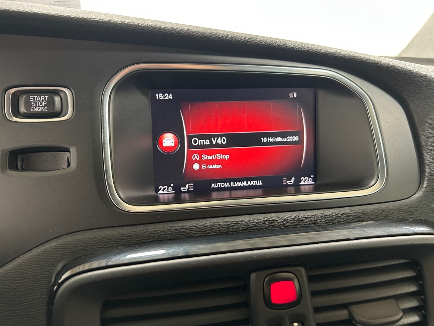 VOLVO V40 2019