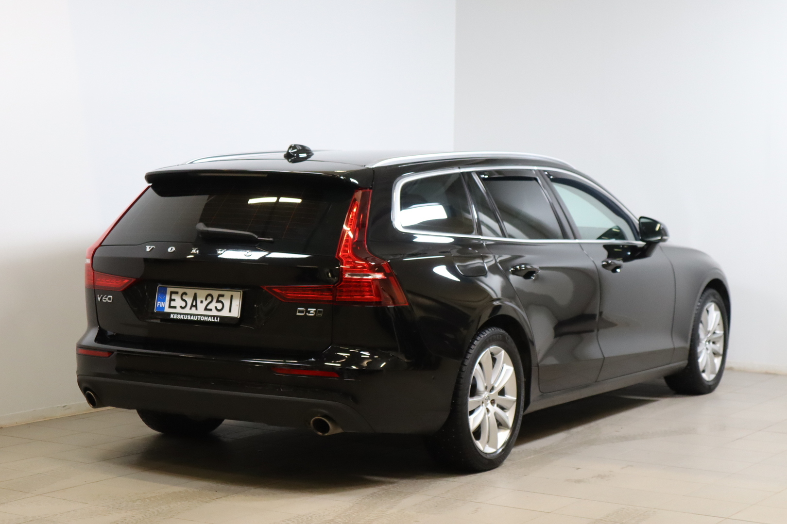 VOLVO V60 2019