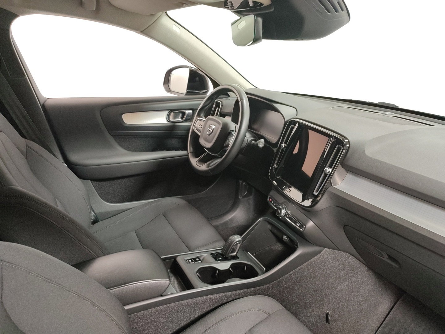 VOLVO XC40 2021