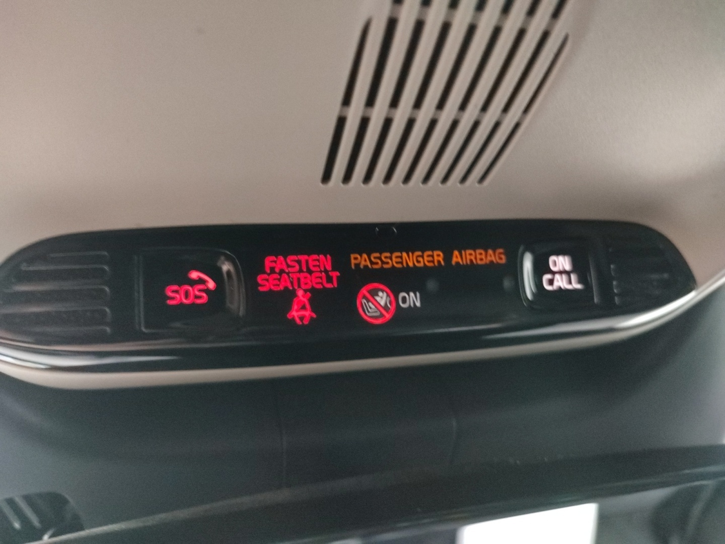 VOLVO XC40 2021