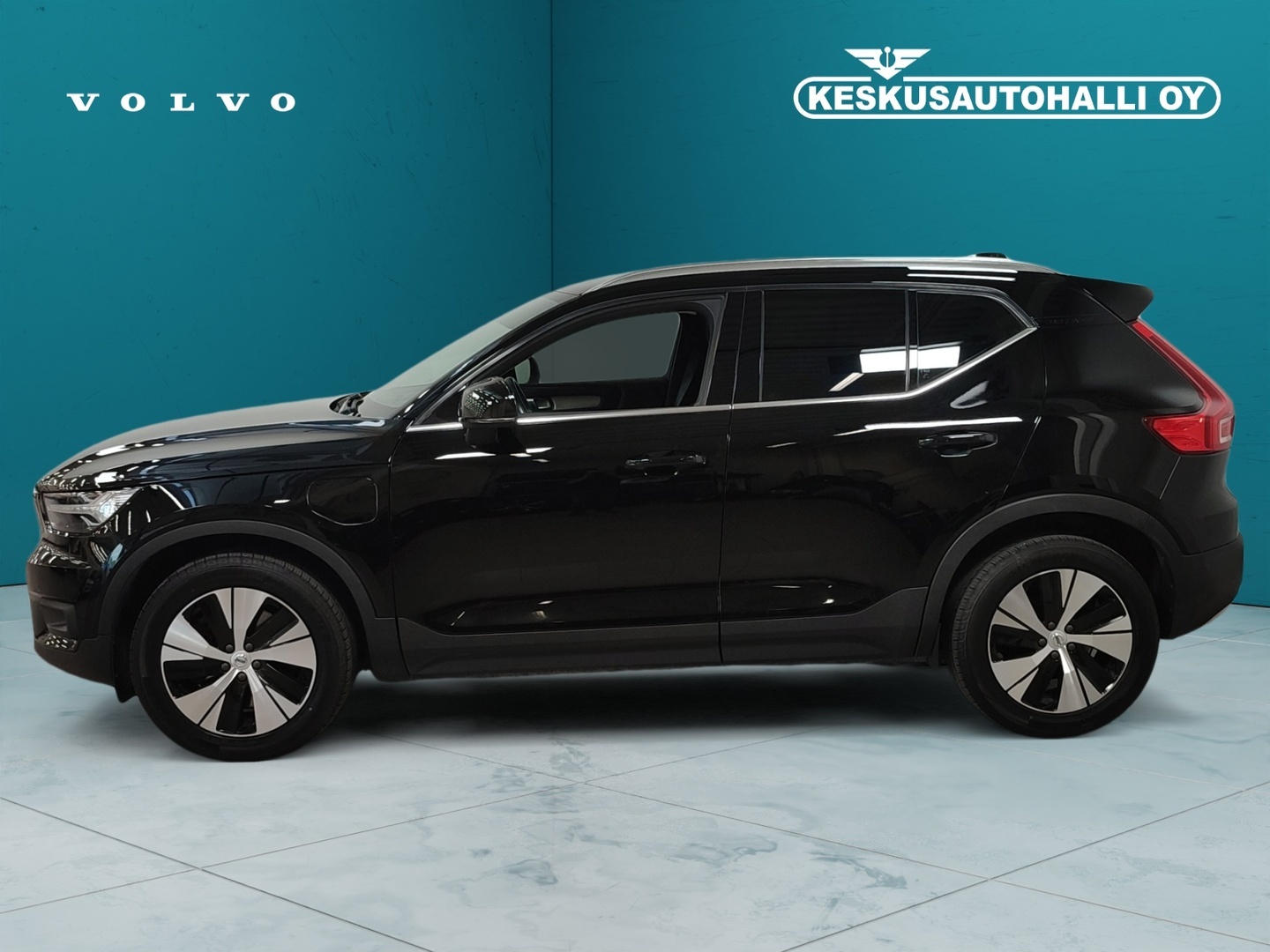 VOLVO XC40 2021