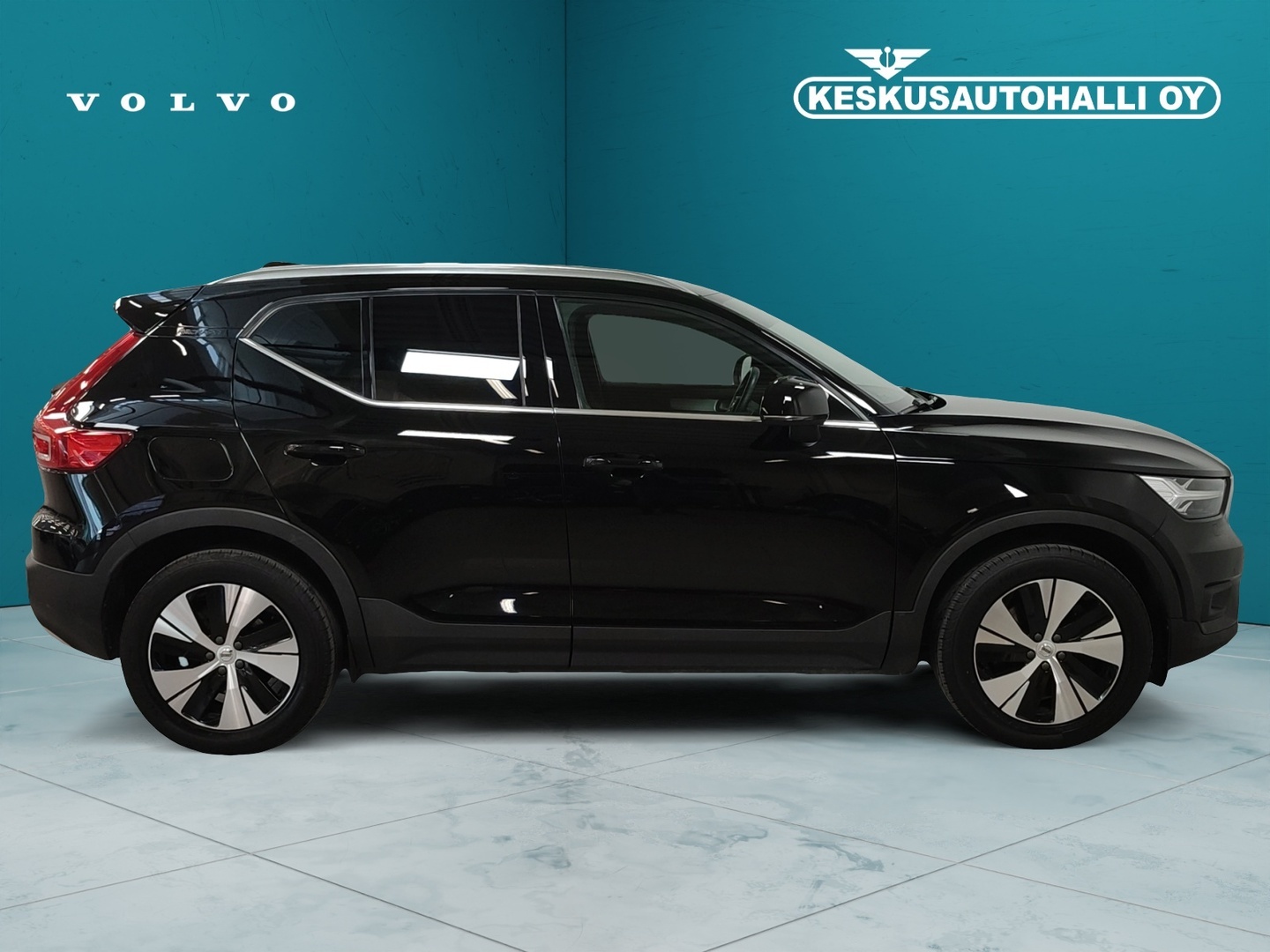 VOLVO XC40 2021