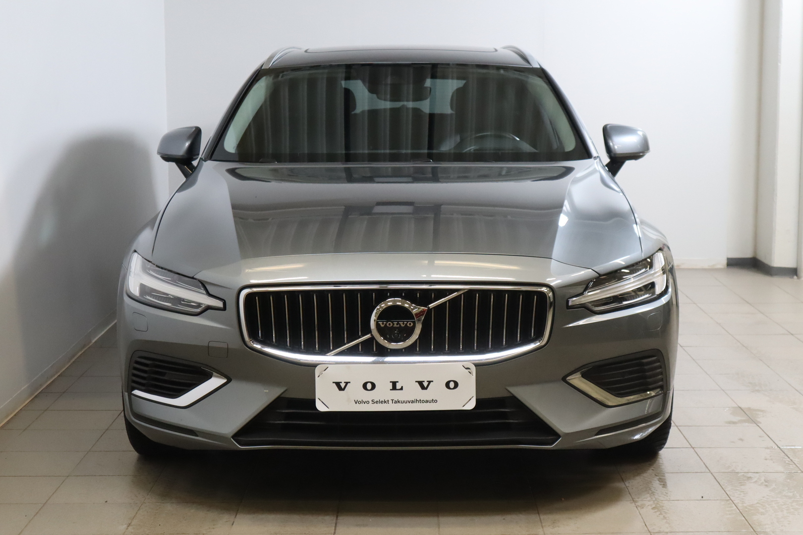 VOLVO V60 2021