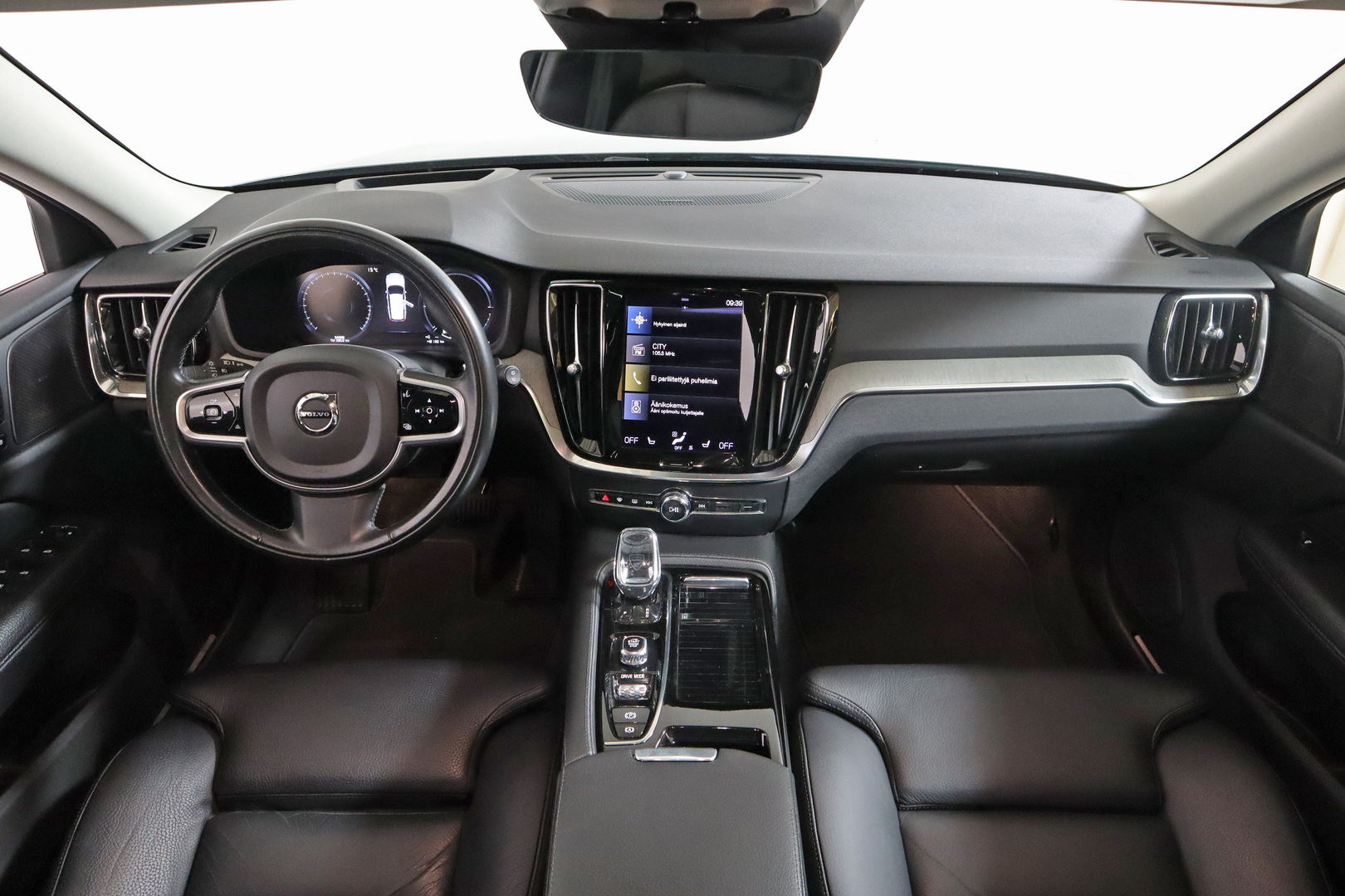 VOLVO V60 2021