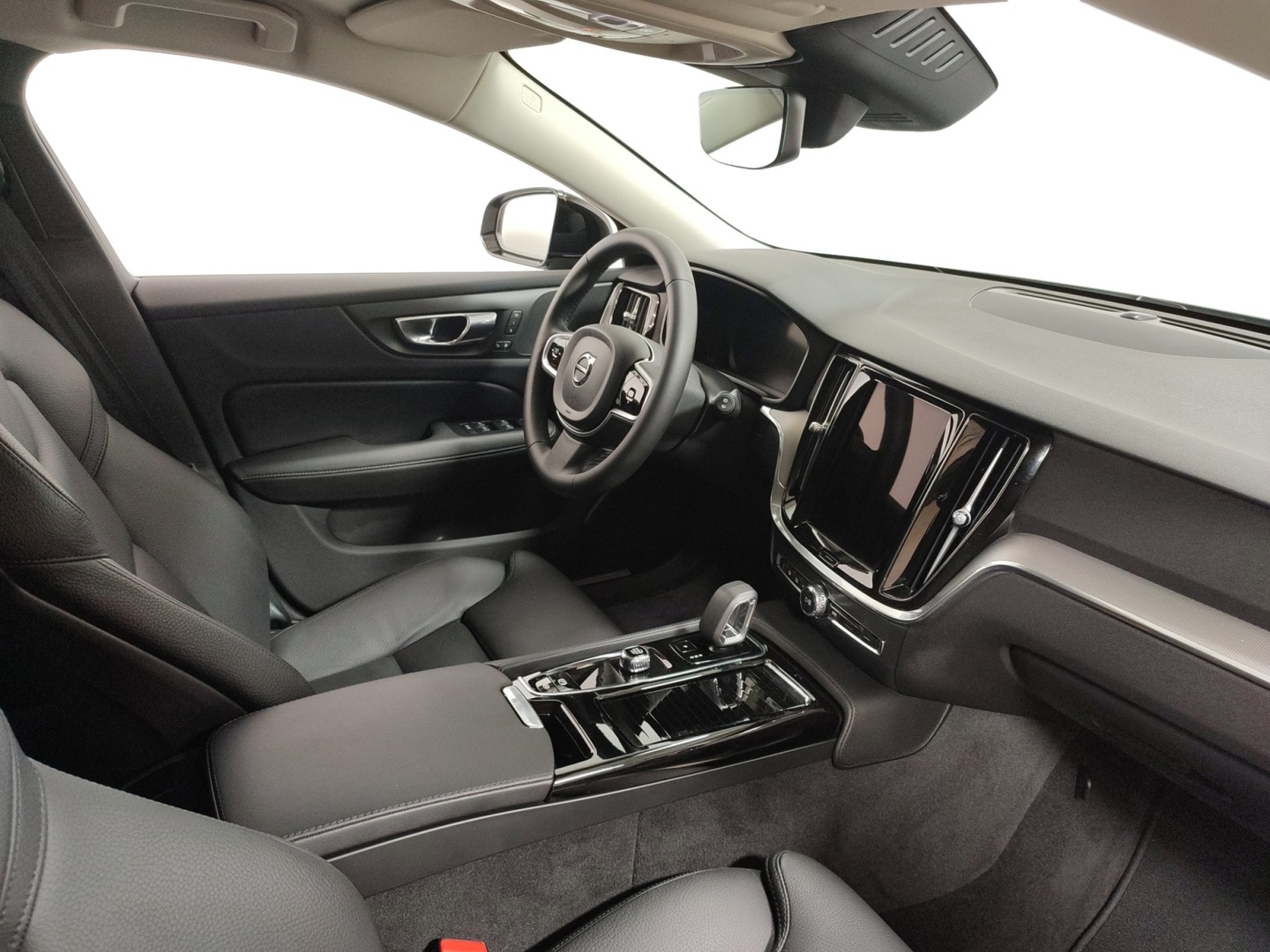 VOLVO V60 2024