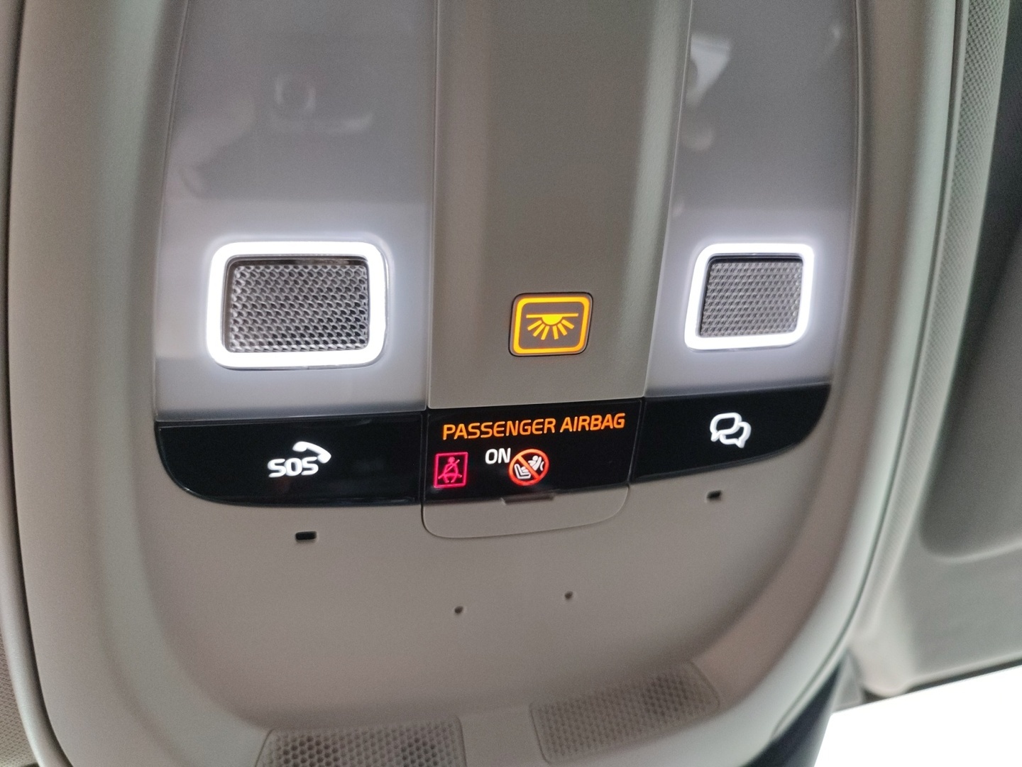 VOLVO V60 2024