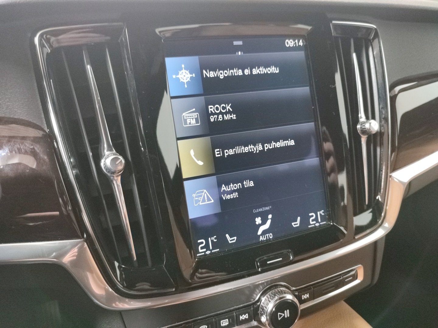 VOLVO S90 2017