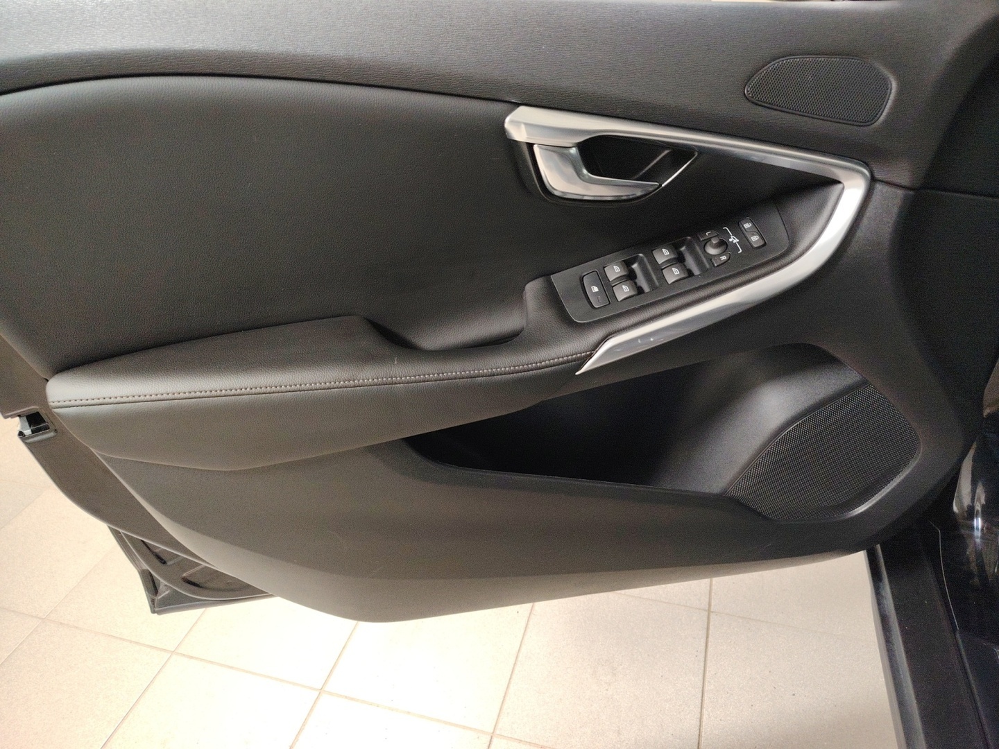 VOLVO V40 Cross Country 2018