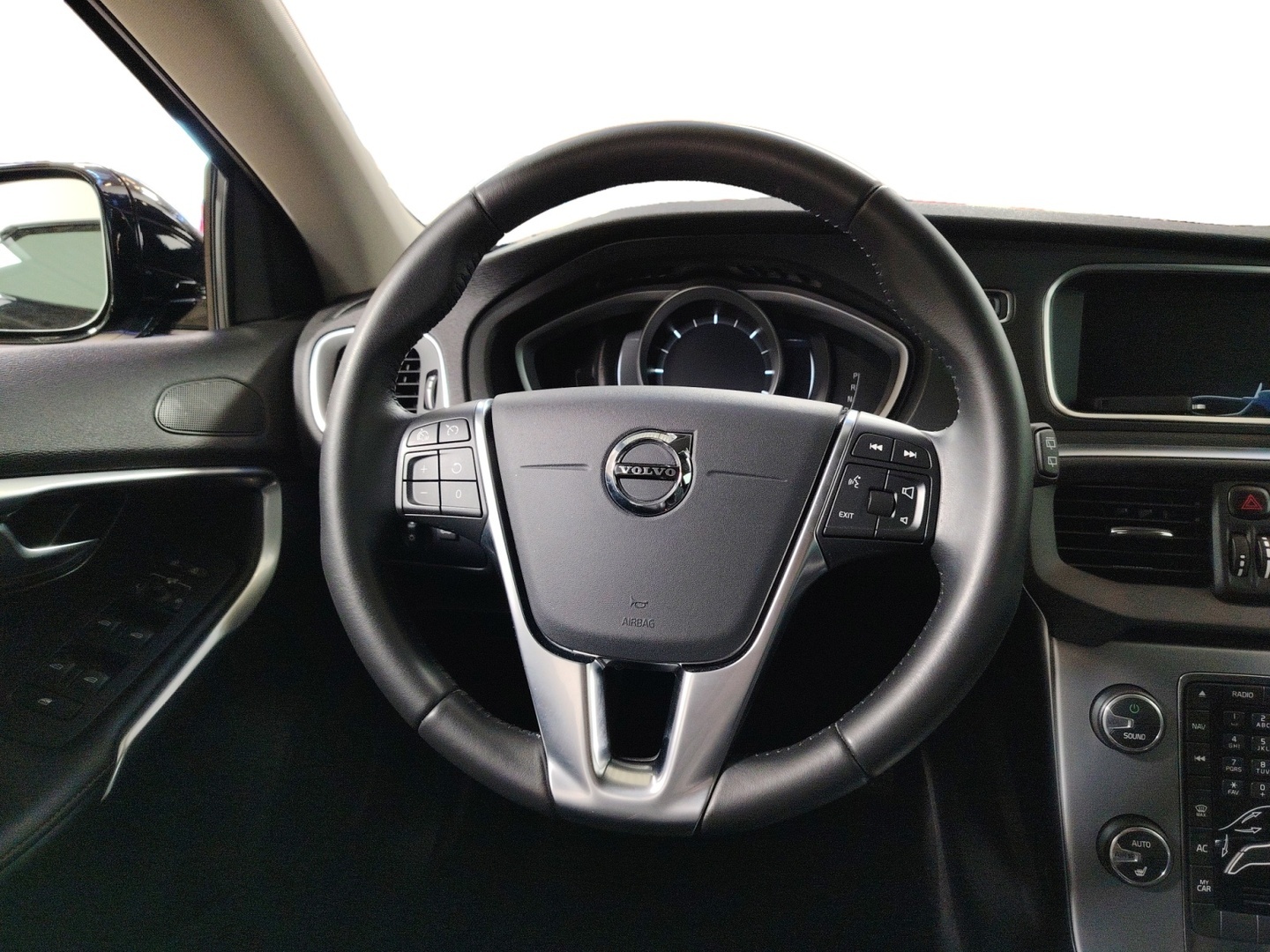 VOLVO V40 Cross Country 2018