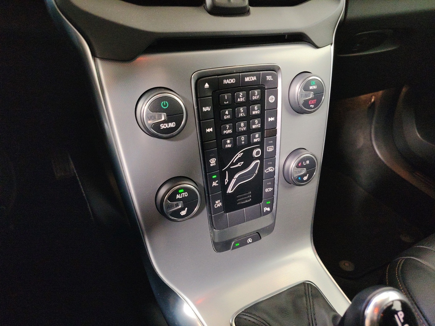 VOLVO V40 Cross Country 2018