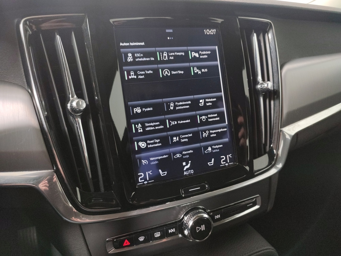 VOLVO S90 2018
