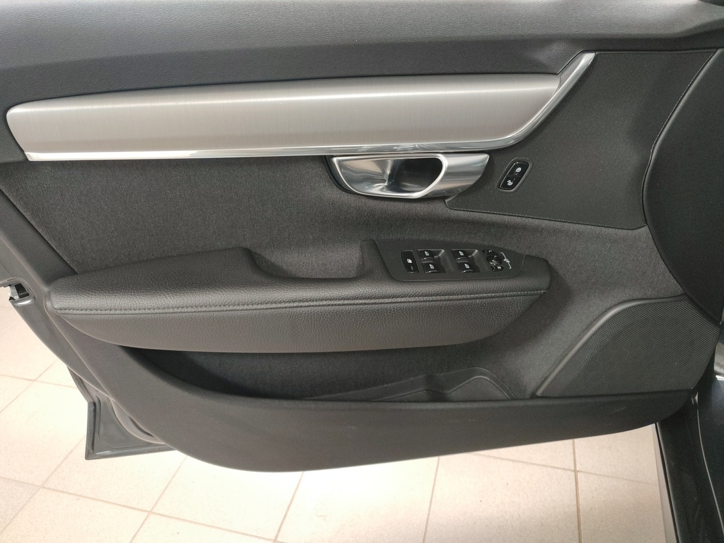 VOLVO V90 2019