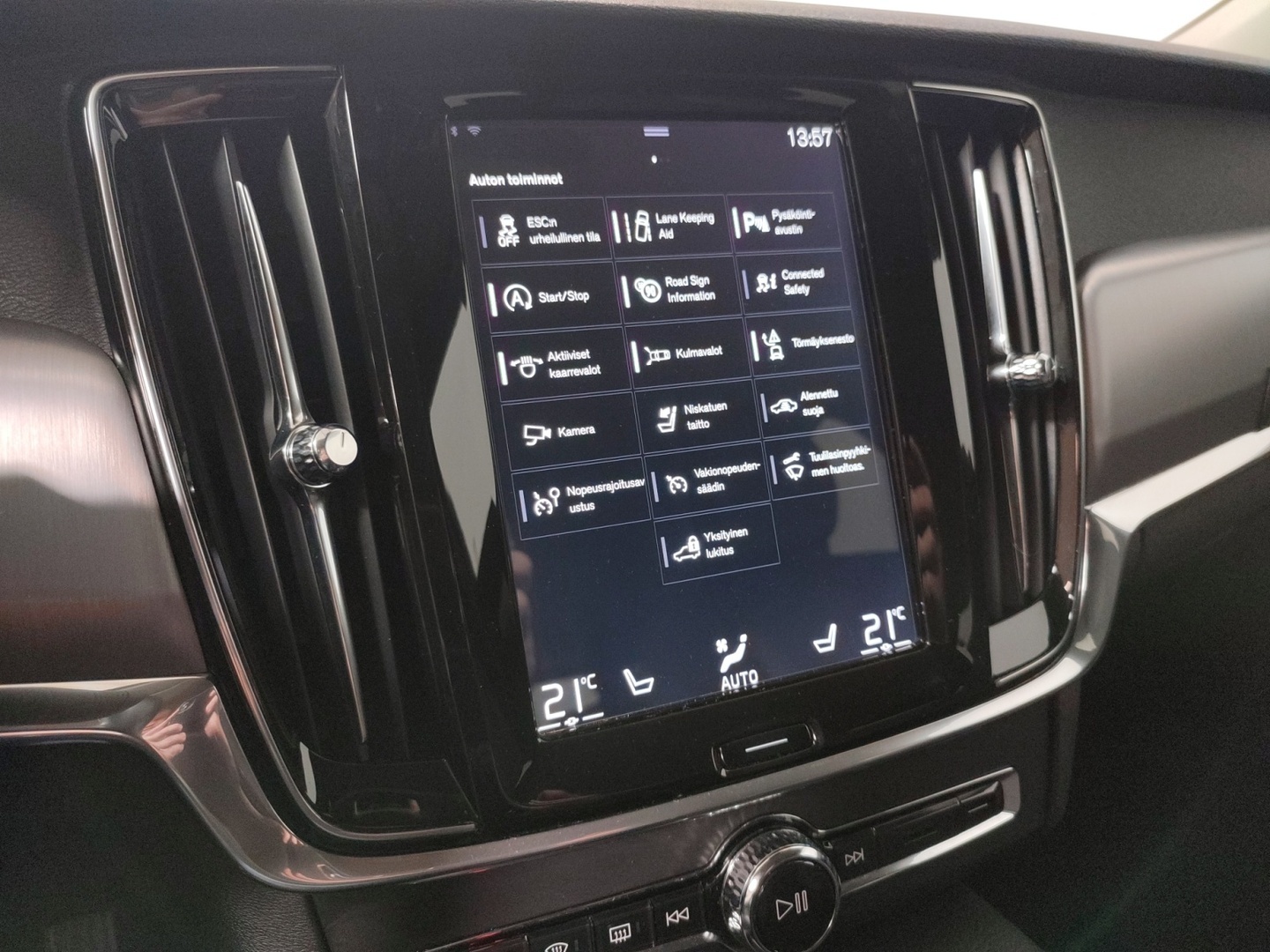 VOLVO V90 2019