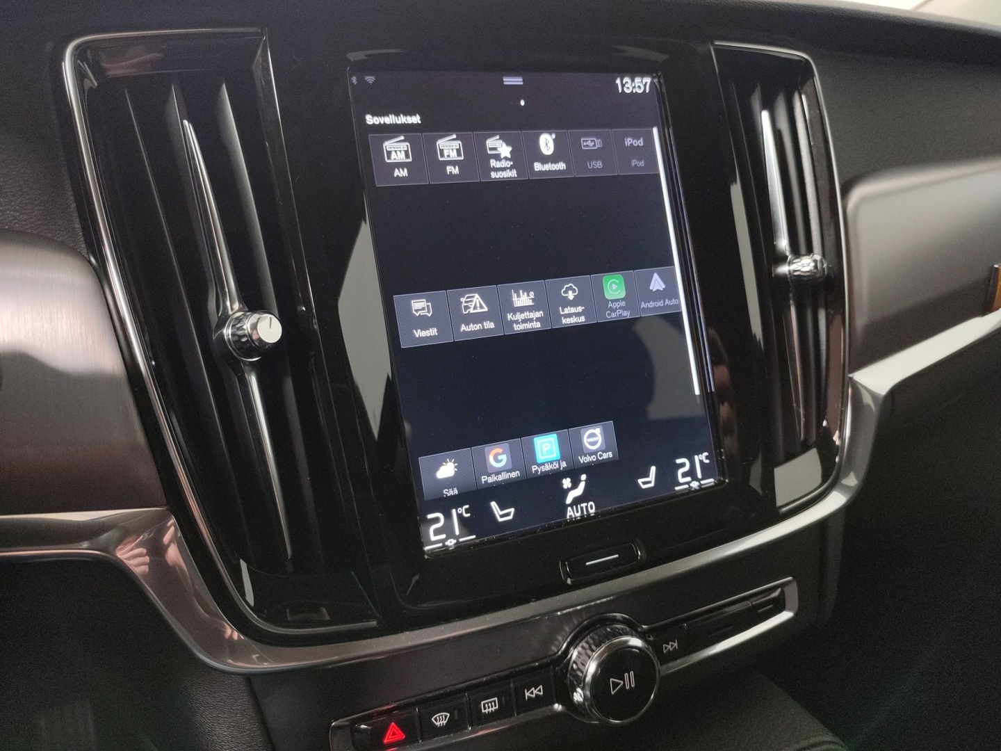 VOLVO V90 2019