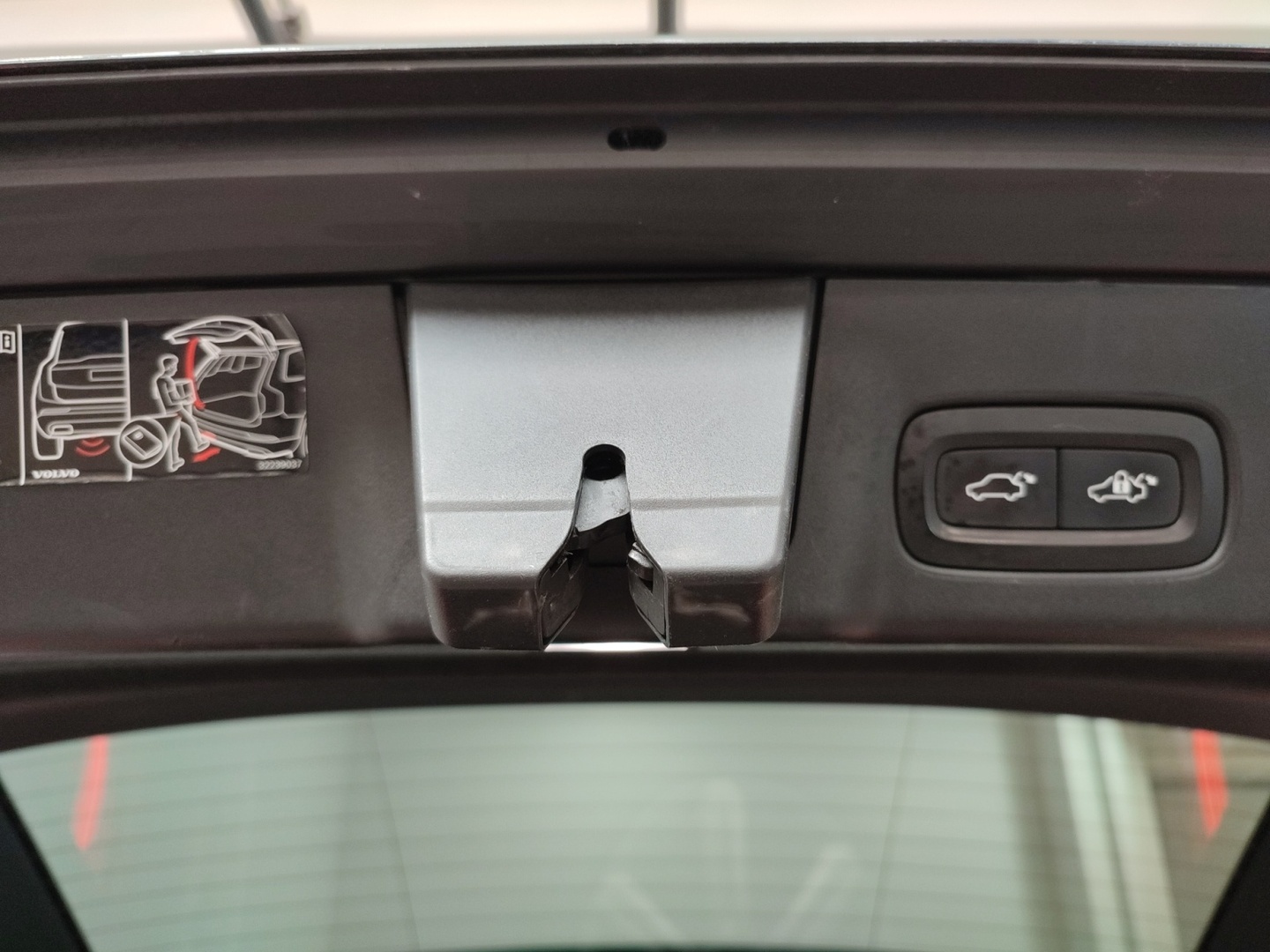 VOLVO V90 2019