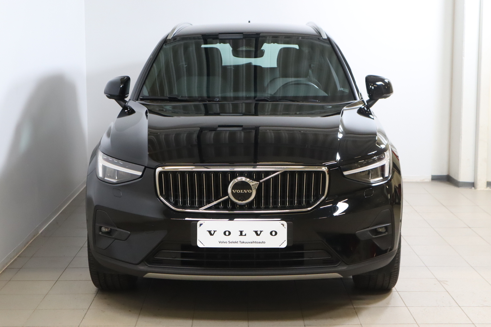 VOLVO XC40 2023