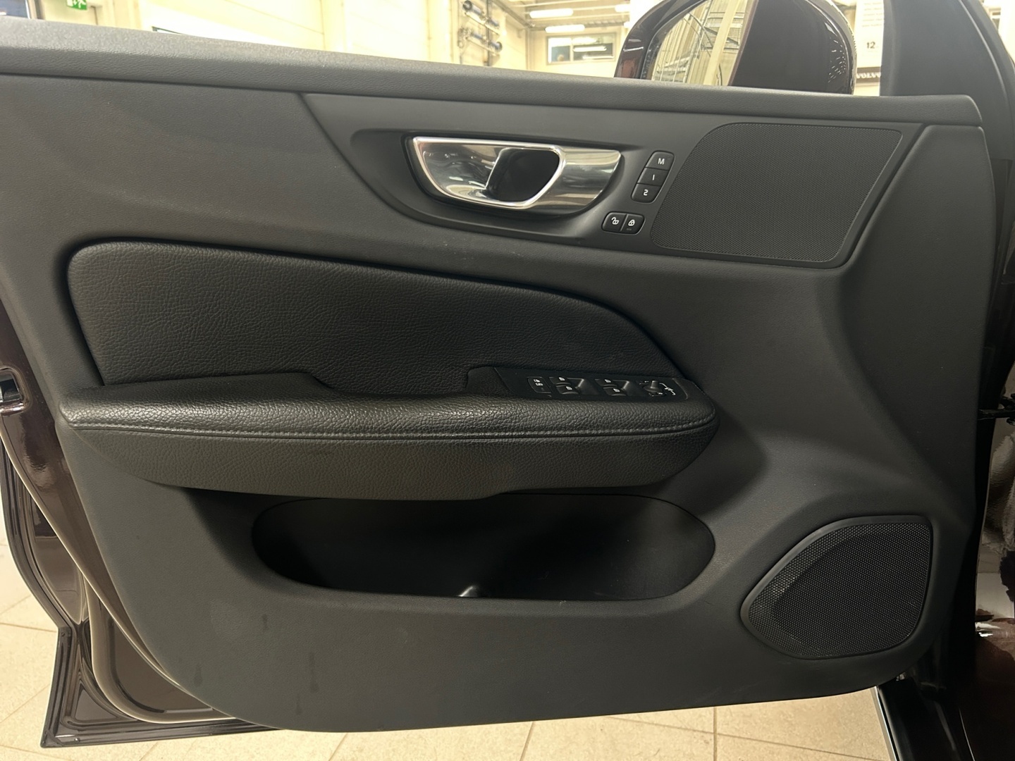 VOLVO V60 2020