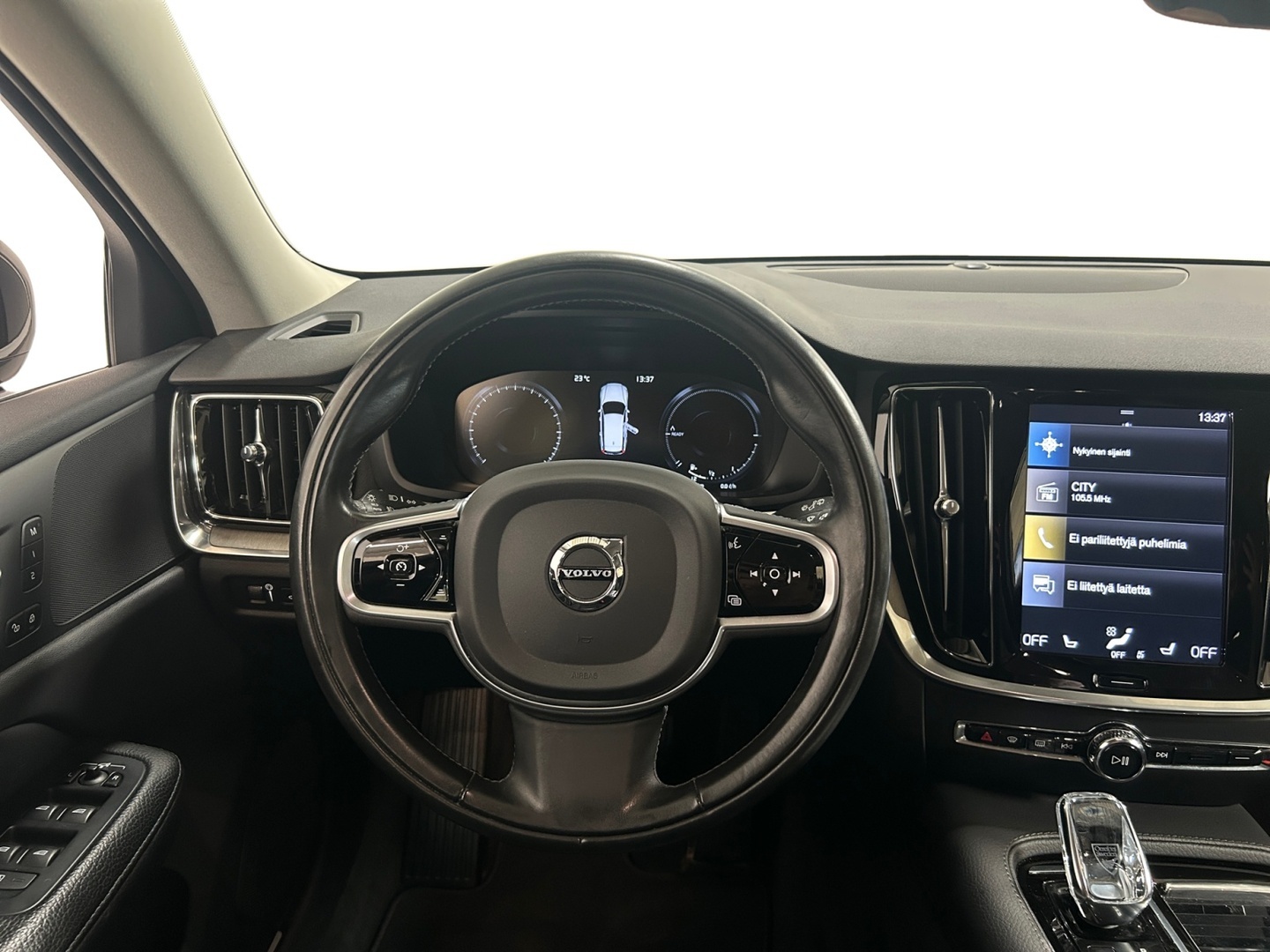 VOLVO V60 2020