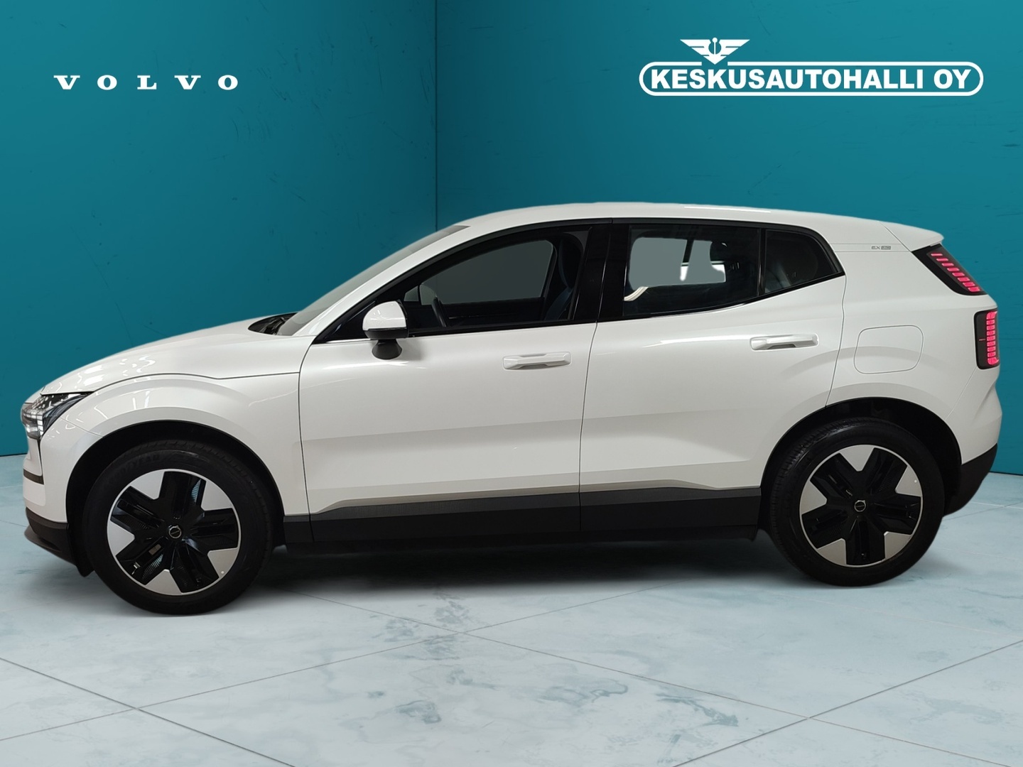 VOLVO EX30 2024