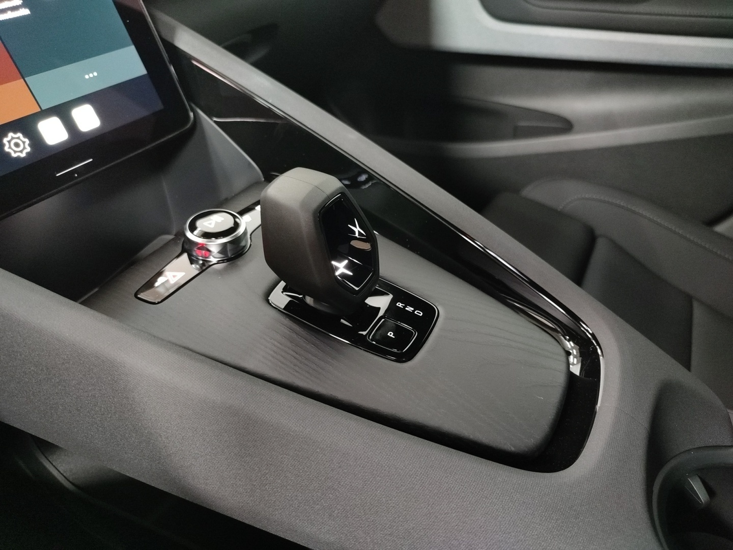 POLESTAR 2 18